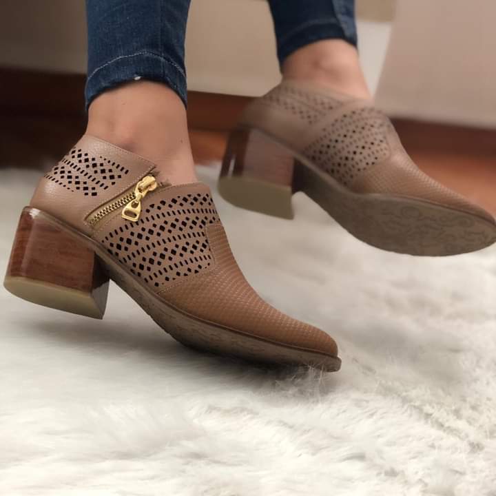 Ankle boots in leather | Ref 5588