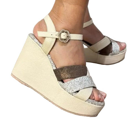 Beige Leather Platform with Three Straps | Ref 5709